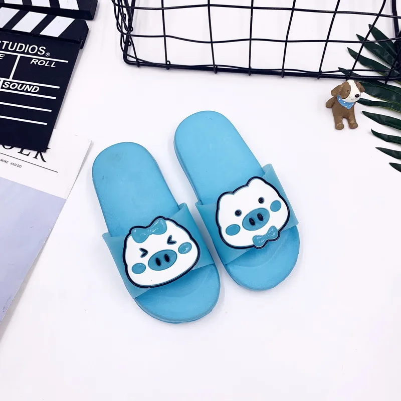 Blue Тапочки с персонажами из мультфильмов для детей обувь с изображением свинки летнее платье для малышей с принтом животных; для детей для ношения в помещении, Тапочки для малышей нескользящая Мягкая подошва сланцы Дети 30-35 - Цвет: Blue