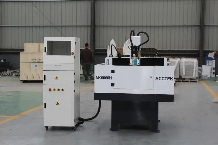 Jinan AccTek производство ATC фрезерный станок с ЧПУ 3 алюминиевая ось латунь медная сталь металл малая гравировальная машина AKM6060C