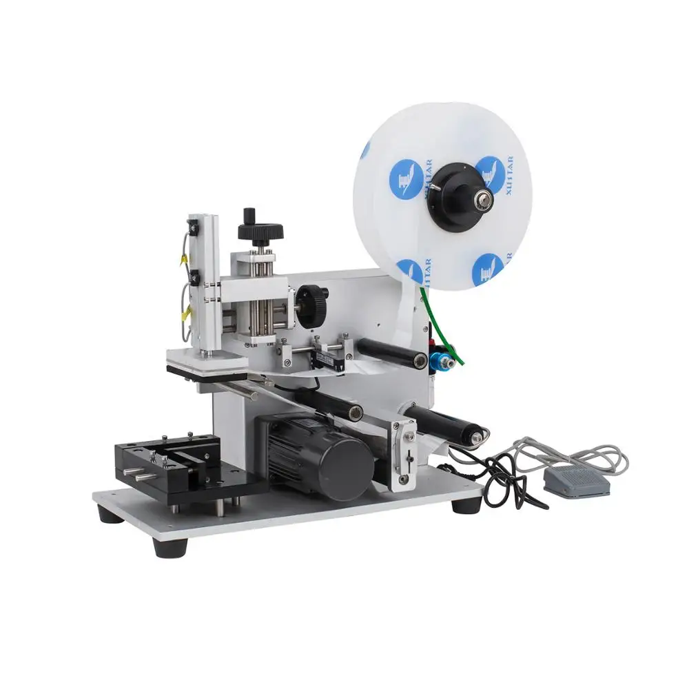 Semi-Auto Labeling Machine for Flat Surfaces Square Bottle Labeler Applicable to Box Flat Labeling Machine can be Customized