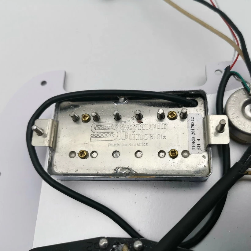 Гитарные звукосниматели Alnico Strat Pickguard SSH SH4 Bridge Set White