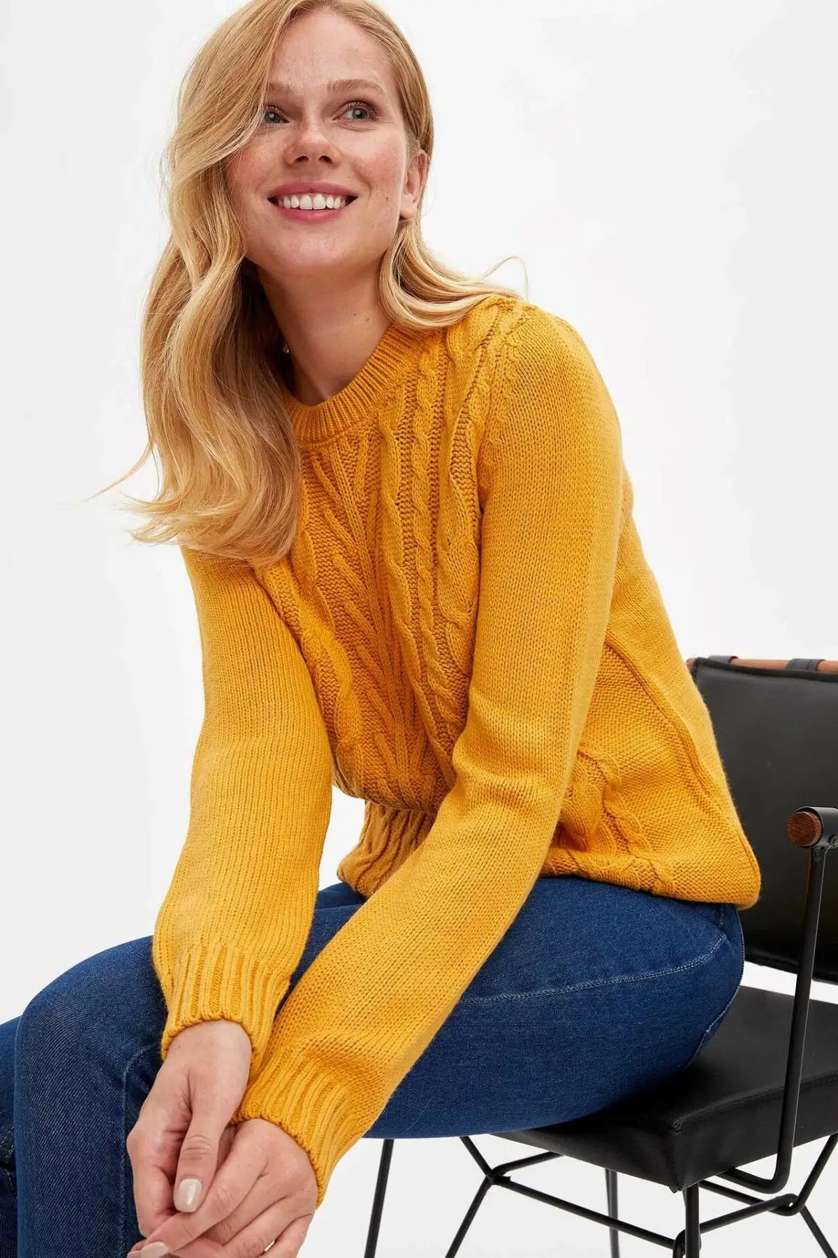  DeFacto Women Joker O-neck Pullovers Sweatshirt Casual Simple Pullover Long sleeves Women Jumpers N