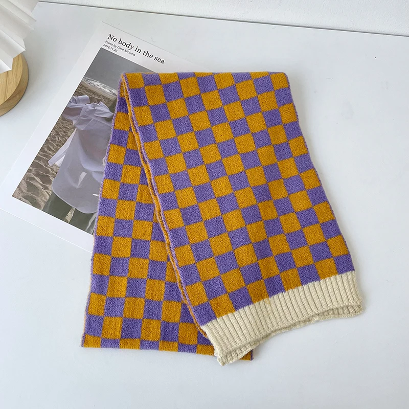 Рисунок 6 - Осенне-зимний женский шарф вязаный