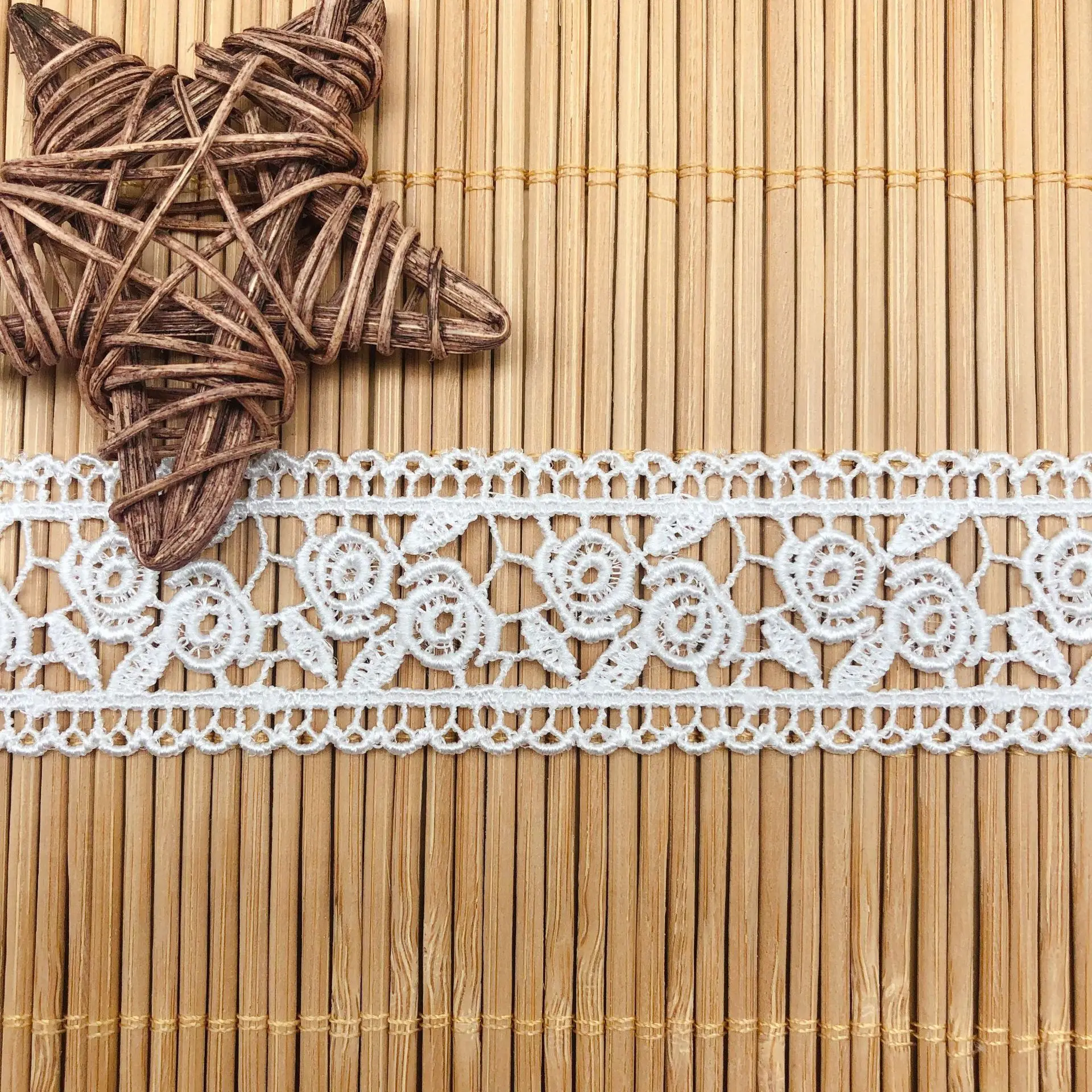 Water solubleDIY Necklace Bilateral rose Polyester lace3cm Yarn Garment accessories embroidery Clothing Sewing Accessories 3Yard