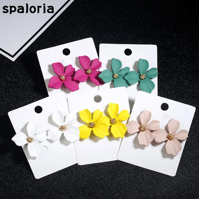 

Spaloria Bohemia Sweet Candy Color Flower Stud Earrings For Women Simple Bride Statement Earring Female Brincos Fashion Jewelry