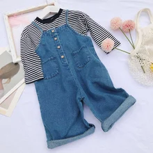 Осенние джинсовые комбинезоны для маленьких девочек длинные джинсы штаны с поясом Удобные Свободные Комбинезоны с широкими штанинами, цельнокроеная одежда для детей возрастом от 3 до 5 лет