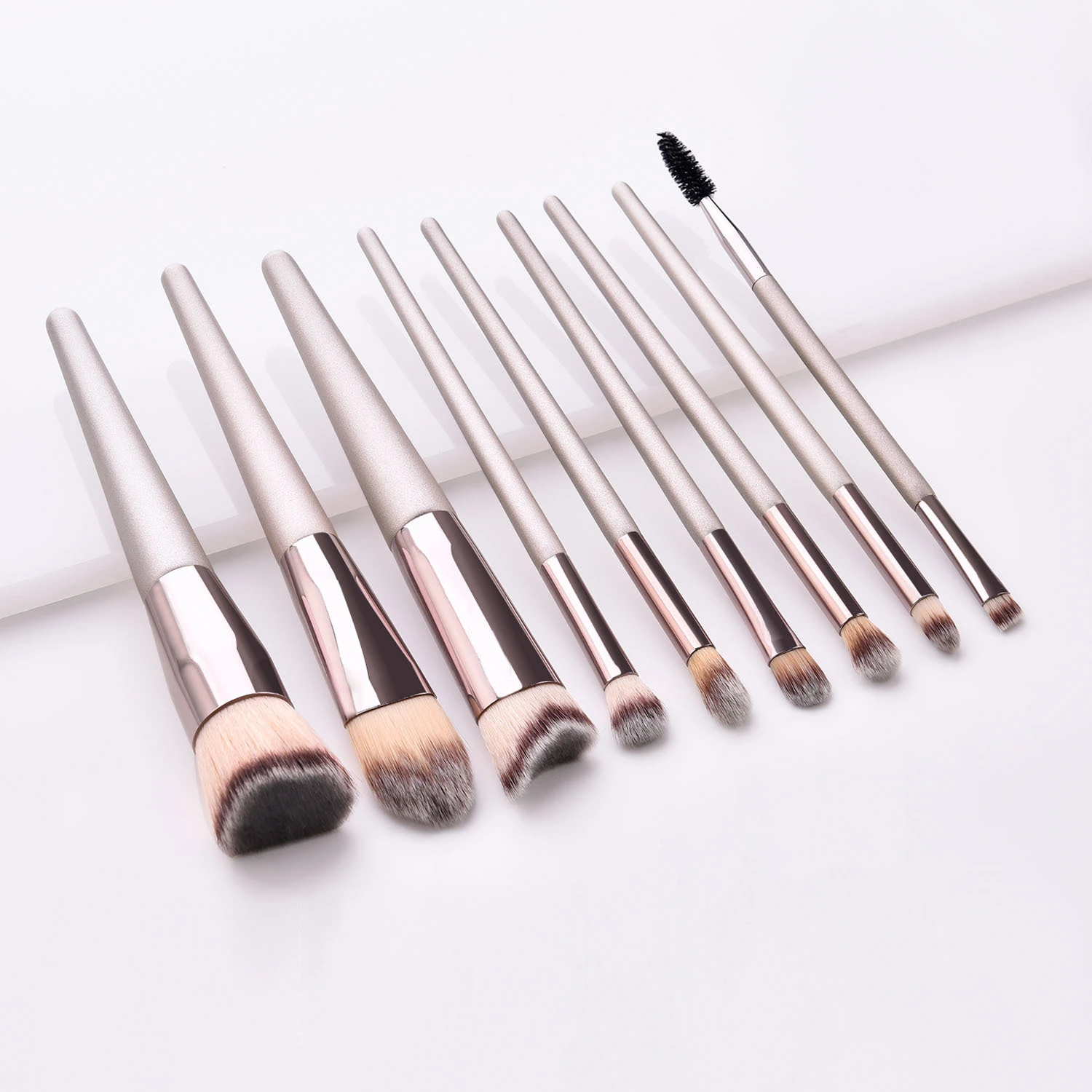 

Makeup Brushes Powder Foundation Blending Eyeshadow Lip Cosmetic Beauty Set Tools Make Up Brush Kits Concealer Pincel Maquiagem