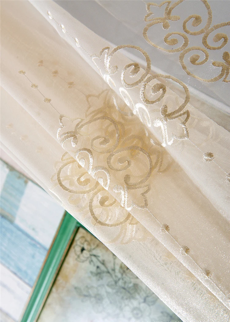 2440706848_1566249100