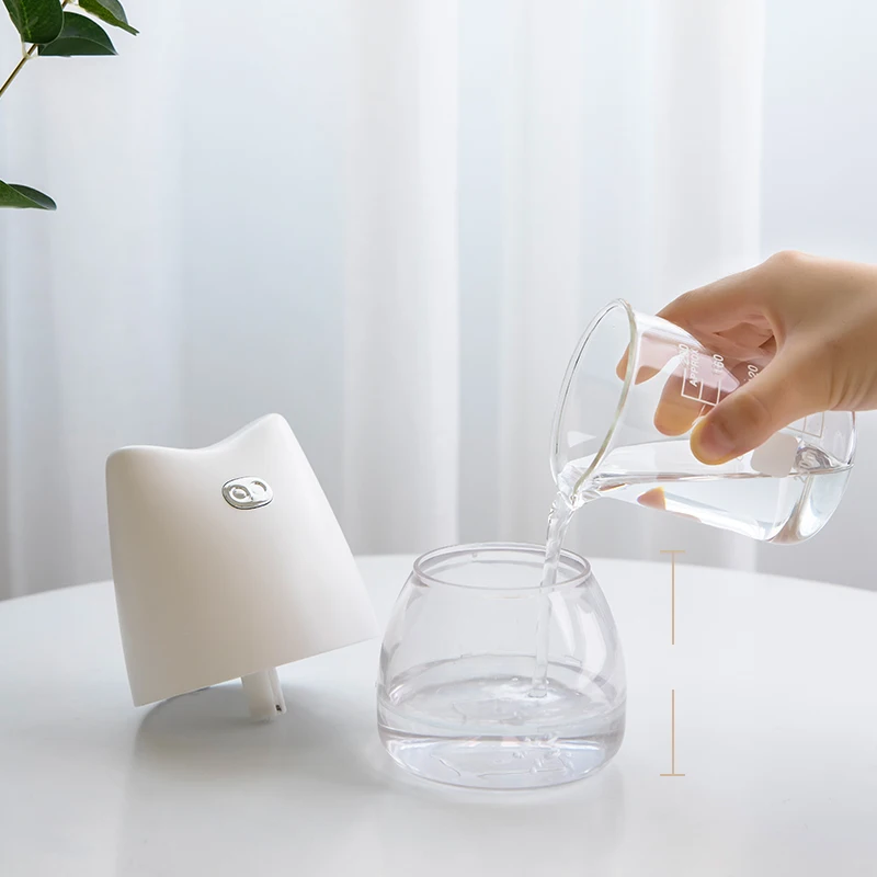 270ML USB Desk Air Diffuser Fogger Aromatherapy Essential Oil Diffuser Car Aroma Diffuser LED Night Light Humidifier mist maker