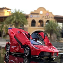 1 32 Ferraris Laferrari FXXK samochodzik Diecasts i pojazdy zabawkowe dźwięk i światło kolekcja modeli samochodów samochody zabawkowe dla dzieci tanie i dobre opinie Muwanzhi Metal CN (pochodzenie) 4-6y 7-12y 12 + y 18 + odlew Samochód