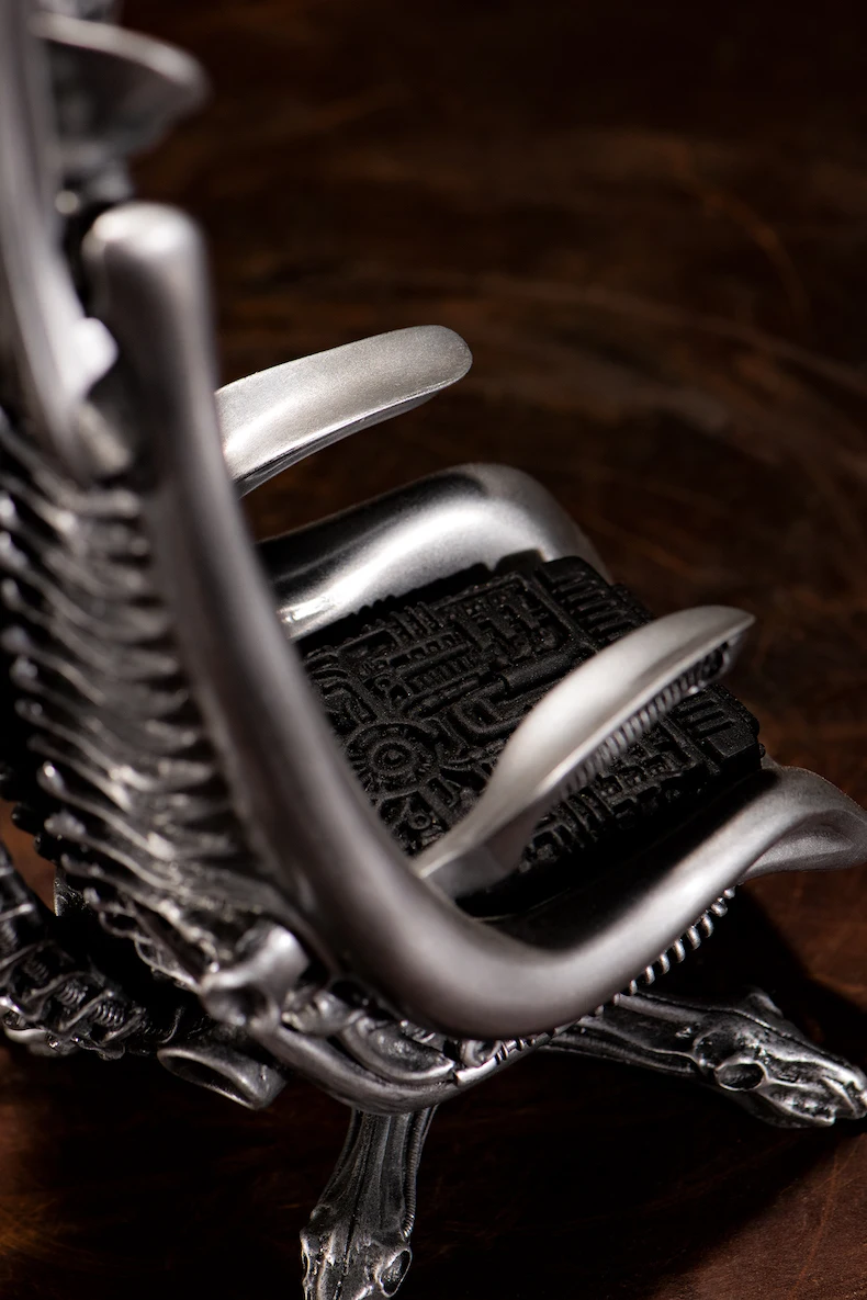 1:6 модель Harkonnen Capo стул 1 кг 40 см H. R. Giger скульптура черепа статуя холодного литья алюминиевые стержни украшения