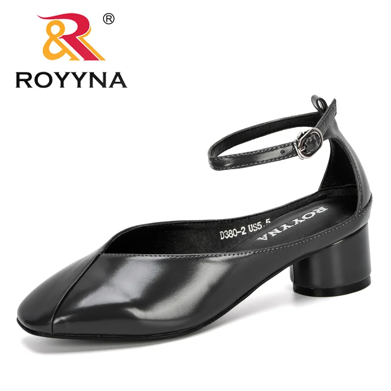 ROYYNA/Новинка года; дизайнерские милые женские туфли-лодочки на Высоком толстом каблуке с ремешком на щиколотке; классические модельные милые туфли с круглым носком; женская обувь - Цвет: Dark grey