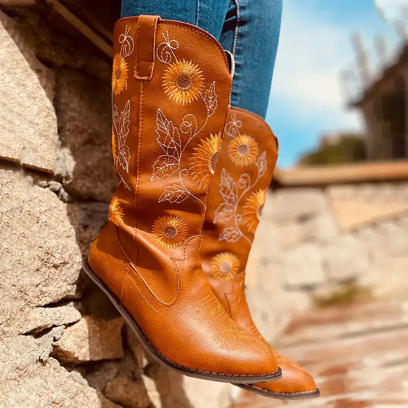 womens flat cowboy boots