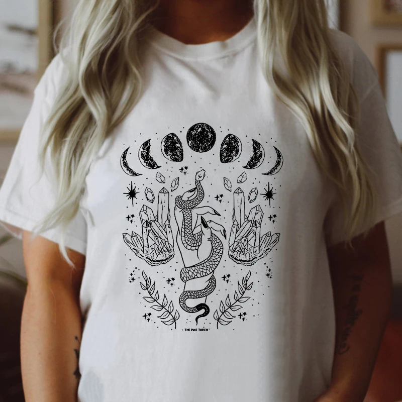 

Mystical Moon With Snake T-shirt Trendy Moon Phases Witch Tshirt Camiseta Fashion Women Crescent Moon Graphic Top Tee Shirt