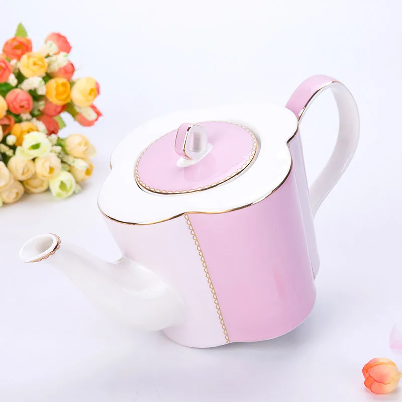 

Ceramic Teapot Four Leaves Clover Europe Style Bone China Coffee Pot Flower Tea Pot with Stainless Steel Filter Gift Tea Ware