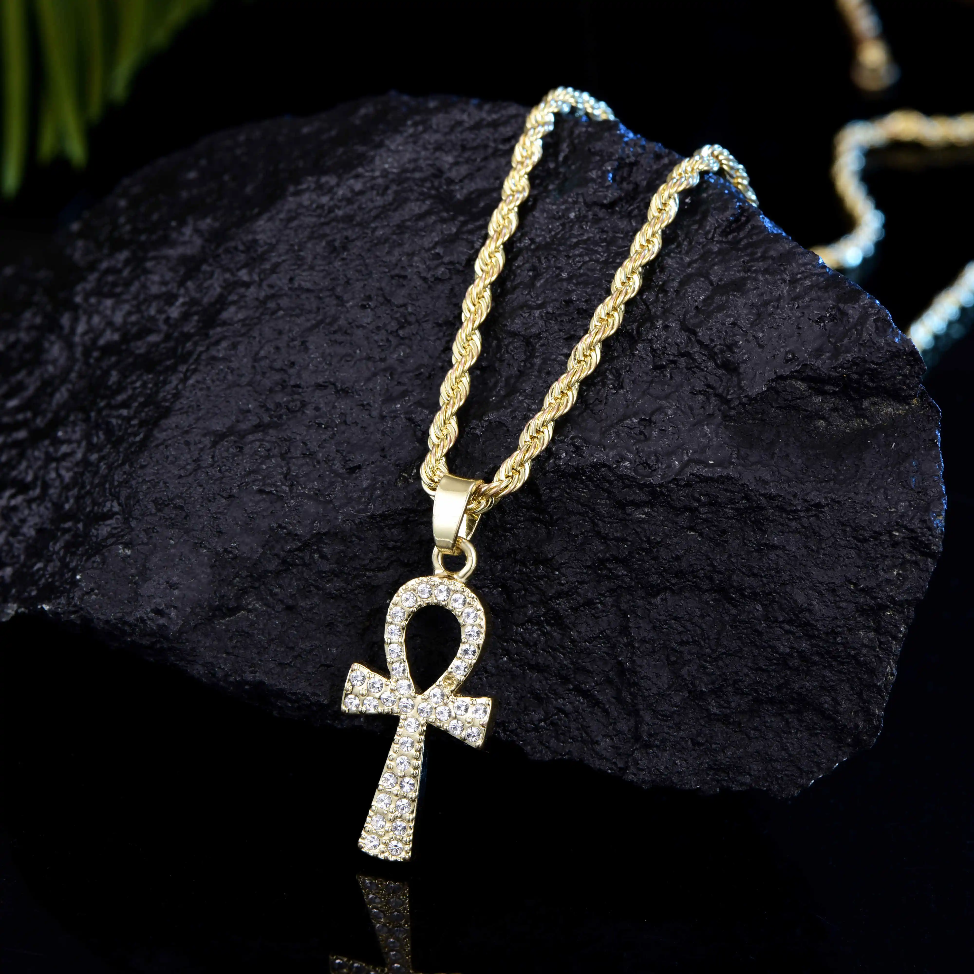 

Cross Alloy Iced Out Crystal Ankh Bling Bling Pendant For Men Key of Life Egyptian Charm Necklace Rope Chain Hip Hop Jewelry