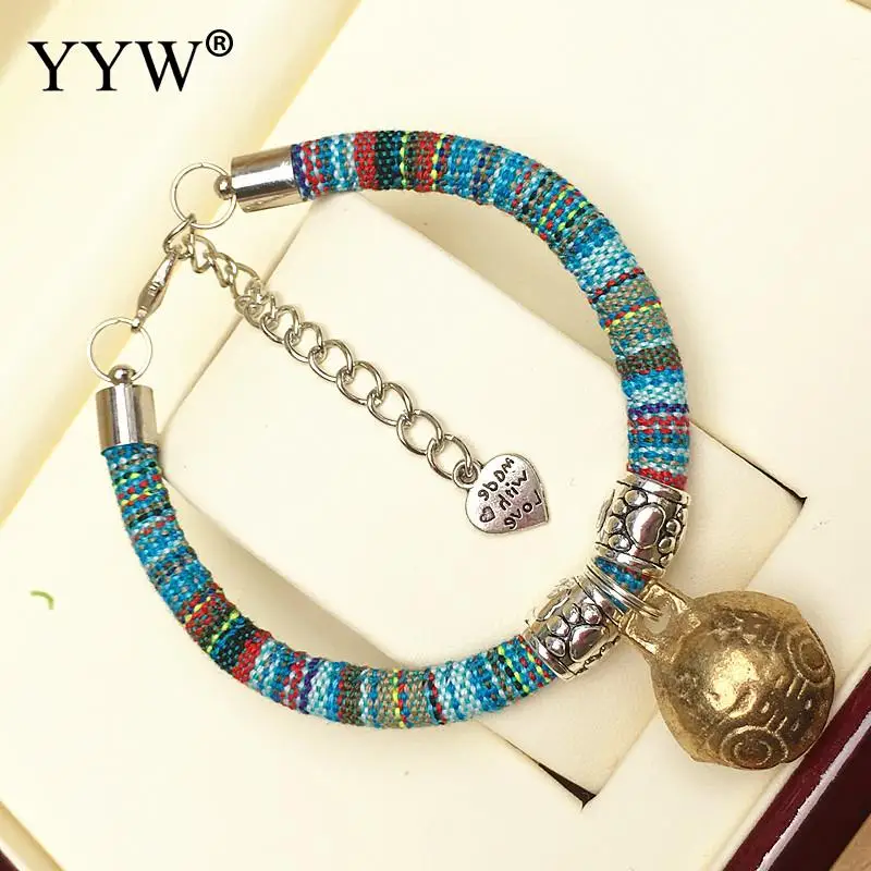 light blue Нейлоновый ошейник для домашних животных, легкие в носке, кошачий собачий ошейник с колокольчиком Регулируемая пряжка для ошейников собак и котов товары для щенков питомцев аксессуары для кошки, собаки для собак - Цвет: light blue