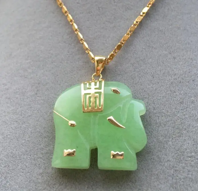 Asian NATURAL green jade Elephant Pendant Necklace
