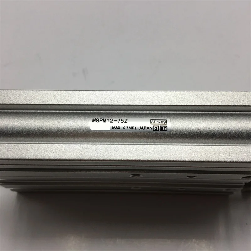 MGPM12-200Z MGPM12-250Z MGPM12-300Z MGPM серии компактный направляющий цилиндр тонкий трехосевой пневматический цилиндр