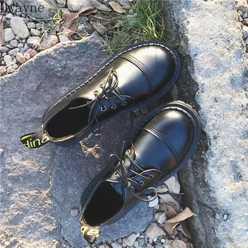 

2019 new Korean version of the wild retro flat shoes college wind England shoes fashion trend street shooting flat shoes
