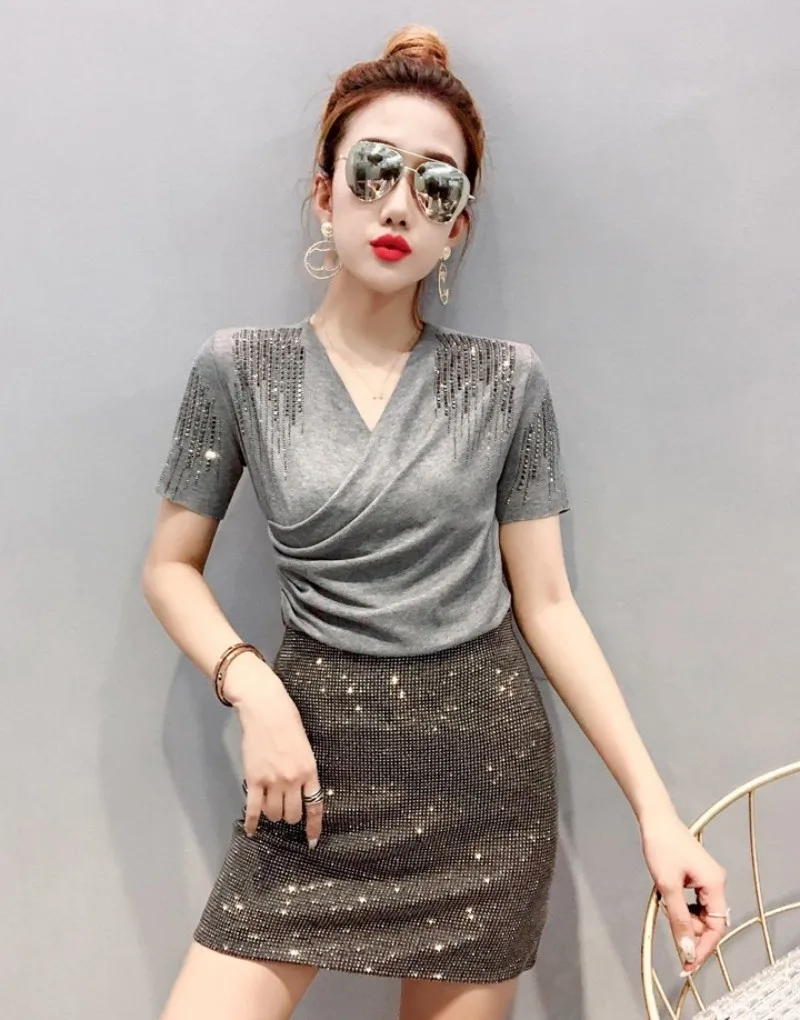 Camisetas Verano Mujer, короткий рукав, v-образный вырез, пуловер со стразами, плиссированный, женский, облегающий, модная, уличная одежда большого размера, футболки