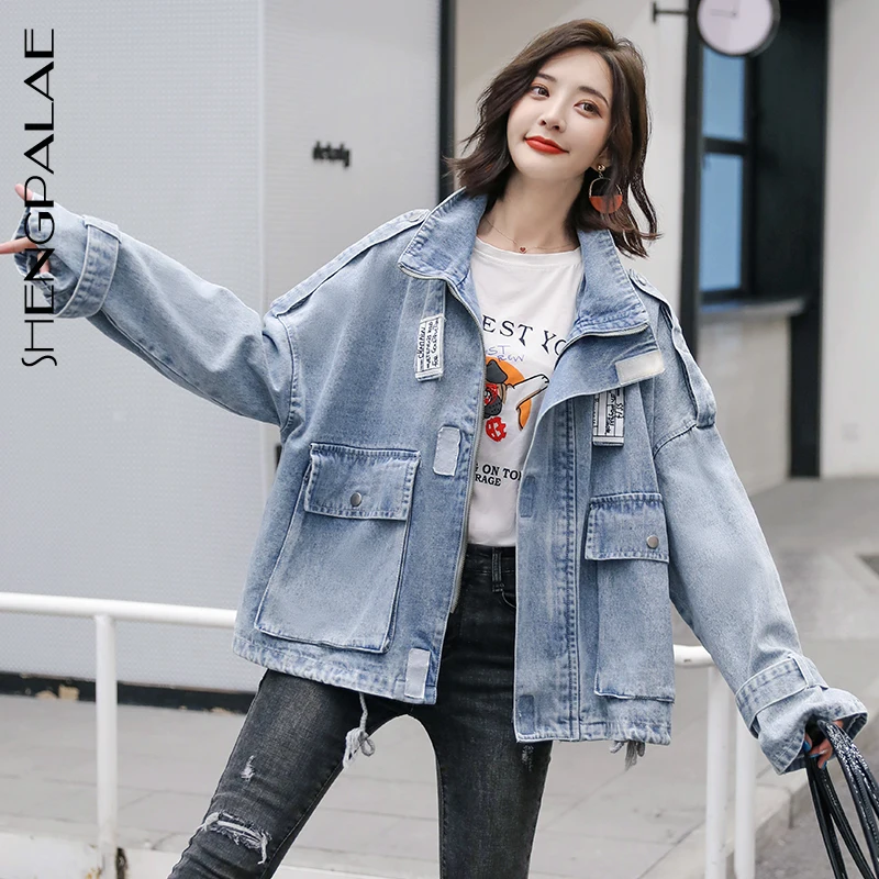 

SHENGPALAE 2020 New Fashion Spring Vintage Stand Collar Pocket Work Clothes Denim Jacket Woman Cowboy Loose Coat ZA2916