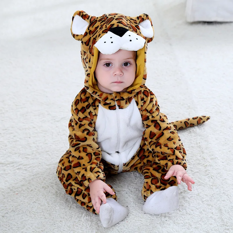 Одежда для маленьких девочек; детские комбинезоны с изображением животных; костюм для новорожденных; одежда для малышей с капюшоном и рисунком панды; Пижама-комбинезон для малышей; зимний комбинезон для мальчиков - Цвет: Leopard