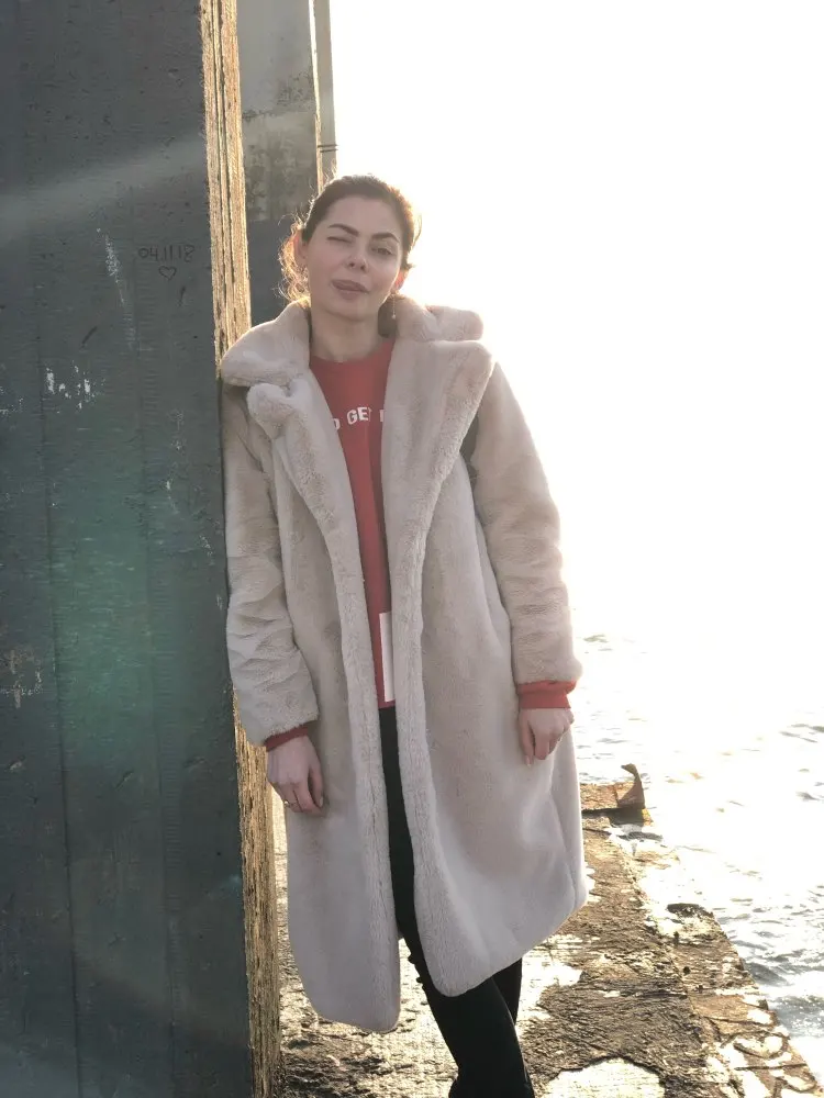 Зимнее женское высококачественное пальто из искусственного кроличьего меха, свободная верхняя одежда с отворотом, роскошное длинное меховое пальто, женские толстые теплые плюшевые пальто