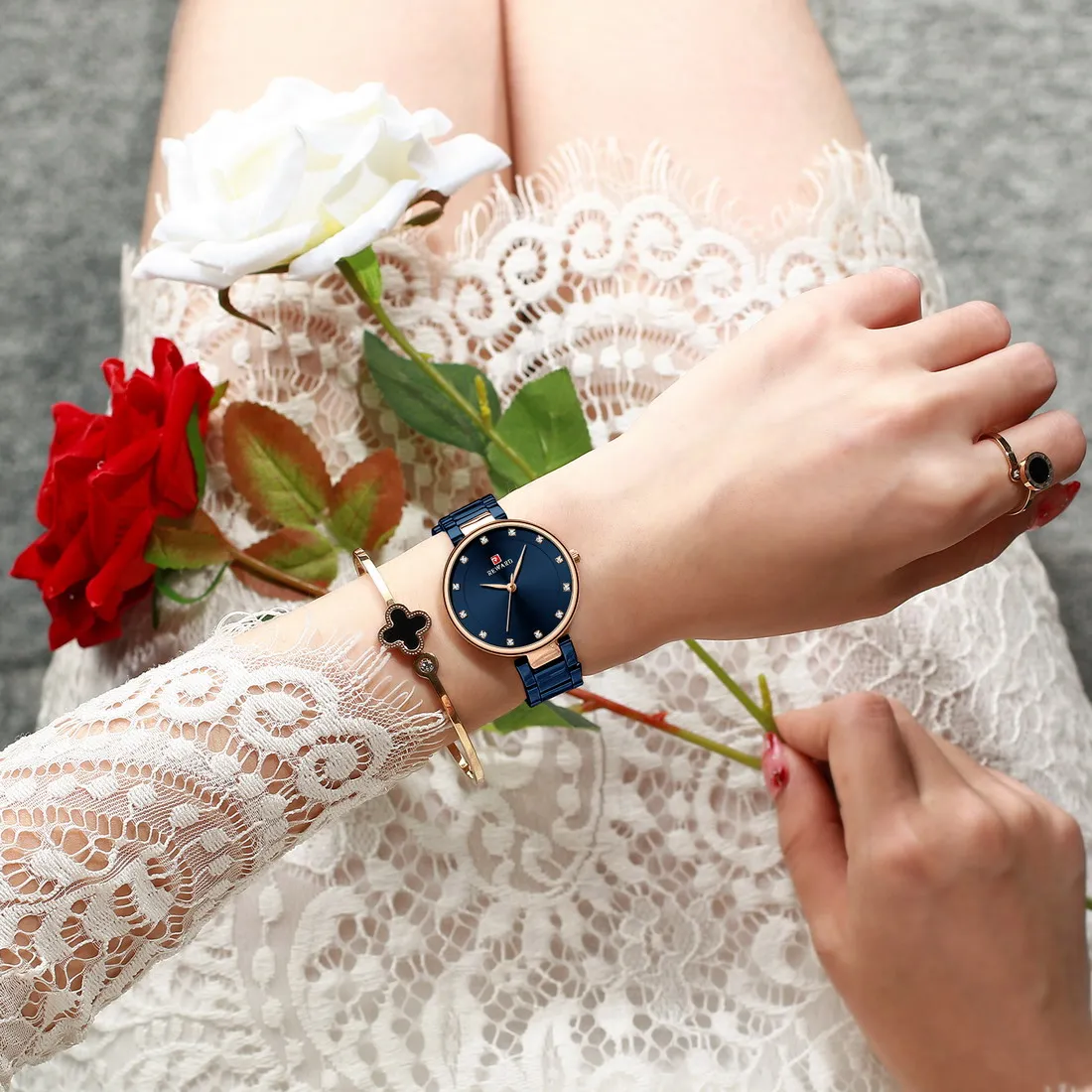 Watches Women Top Brand Luxury Quartz Watch Woman Fashion Relojes Mujer Blue Stainless Steel Ladies Quartz Wrist Watches