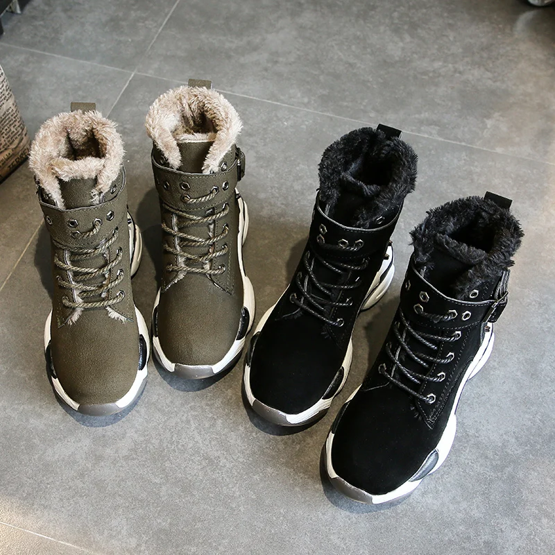 Новинка года; зимние ботинки на платформе; женские ботинки на толстом каблуке; женские замшевые кроссовки с теплым мехом и плюшем; женские зимние ботильоны на шнуровке с круглым носком