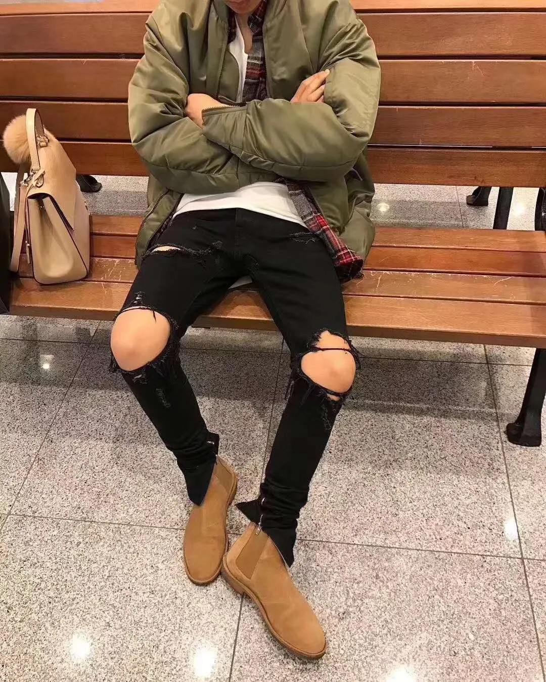 Стиль тумана Высокая улица Джастин Бибер Стиль Знаменитостей Брюки Slim Fit с дырками джинсы мужские INS обтягивающие джинсы