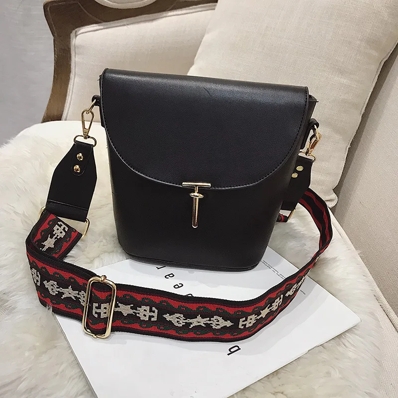 

Korean-style Retro Bucket Bag Lock Simple Versatile Shoulder Oblique WOMEN'S Bag