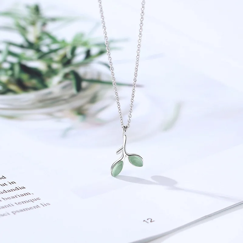 

S925 Fine Silver Choker Elegant Short Necklace Japanese Korean Fresh Sprouting Leaf Cute Green Cat's Eye Stone Leaves