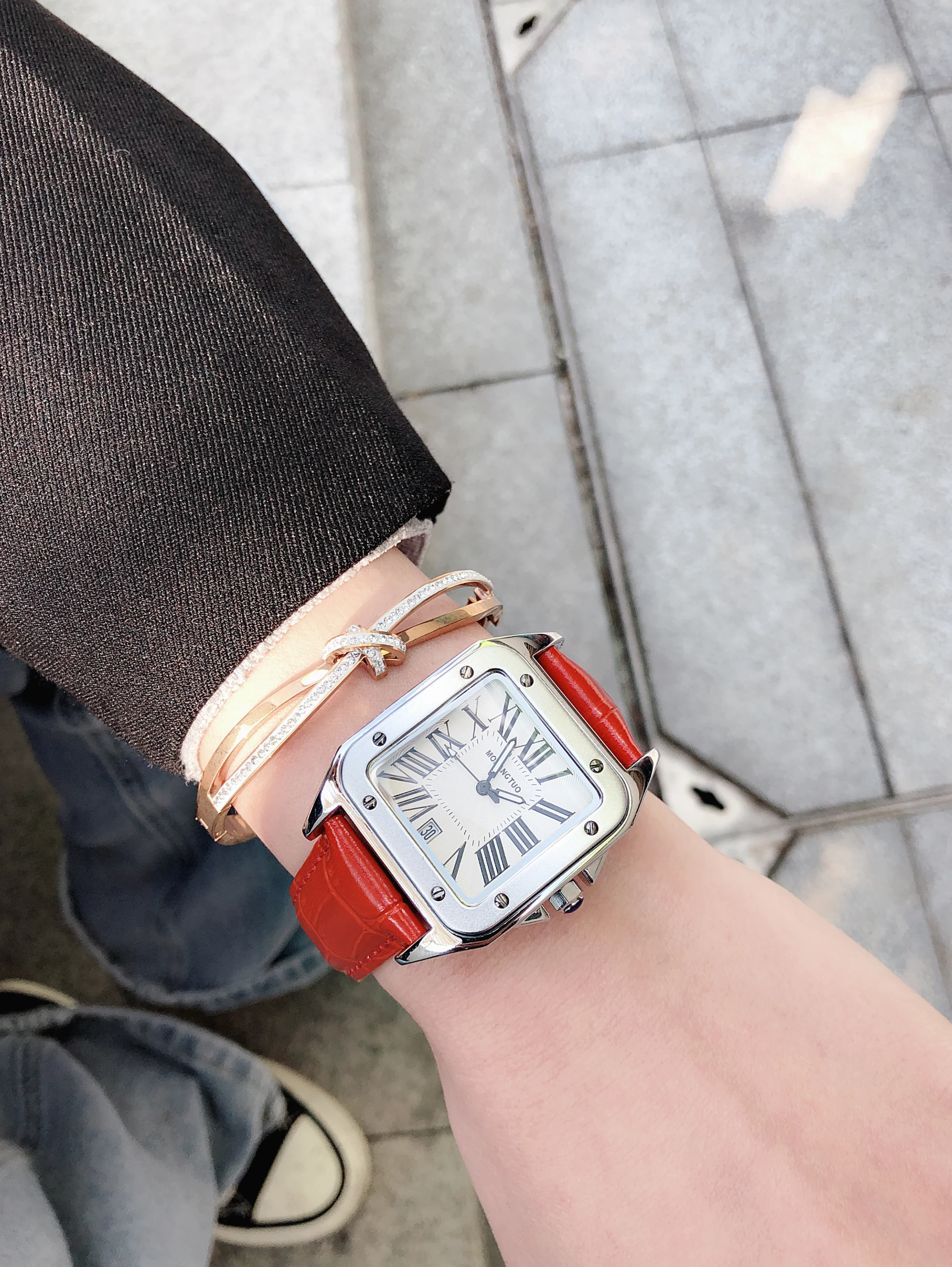 

Mobangtuo Women's Casual Fashion Watch Exquisite Diamond Inlaid Watch Stainless Steel Quartz Women's Watch
