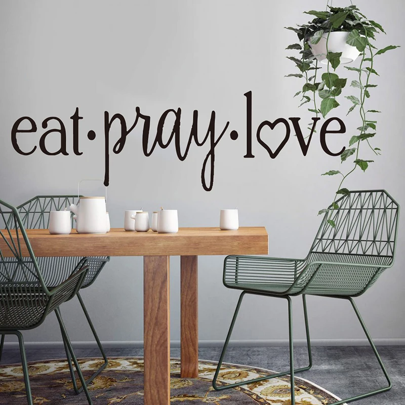 

Наклейка на стену с надписью «Eat Pray Love»