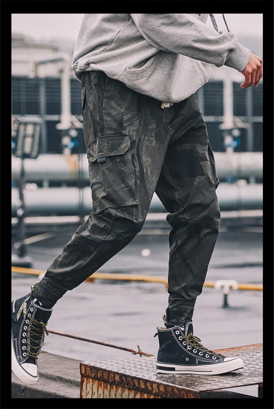April MOMO Mens Hip Hop Cargo Pants Pockets Vintage Camouflage Tatical Pant Streetwear Casual Harem Pants Military Trousers
