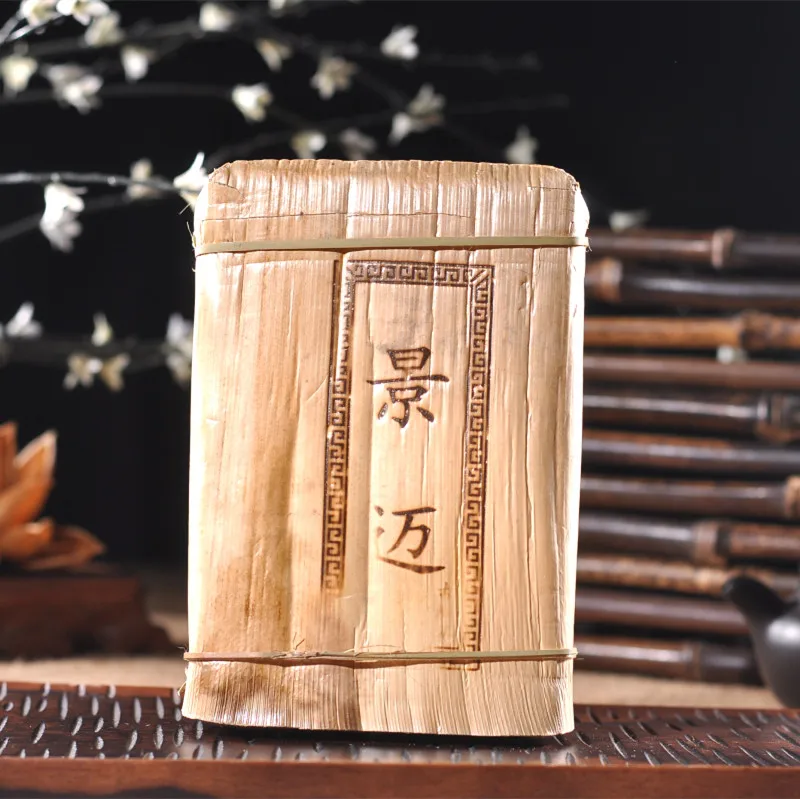 

China Yunnan Old Ripe pu'er 250g China Tea Health Care Pu'er Tea Brick For Weight Lose Tea