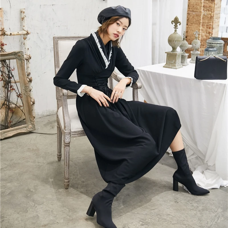 

2019 new fashion women's Autumn and Winter Vintage Classic Slim black Dress