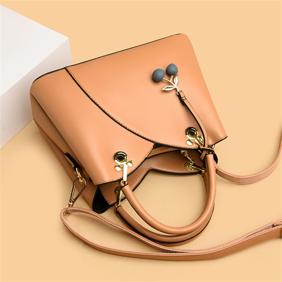 2022 Brand Luxury Handbag Women's Stitching Designer Shoulder Crossbody Bag Soft Leather Ladies Messenger Casual Tote Sac A Main