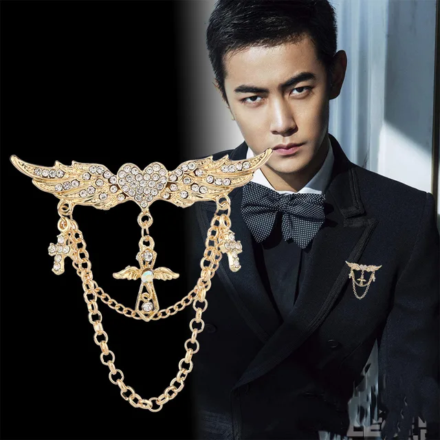 New Retro Brooch Pin Badge for Men Suit Peacock Tassel Collar Pins with  Chain Shirt Crystal Corsage Luxury Jewelry Accessories