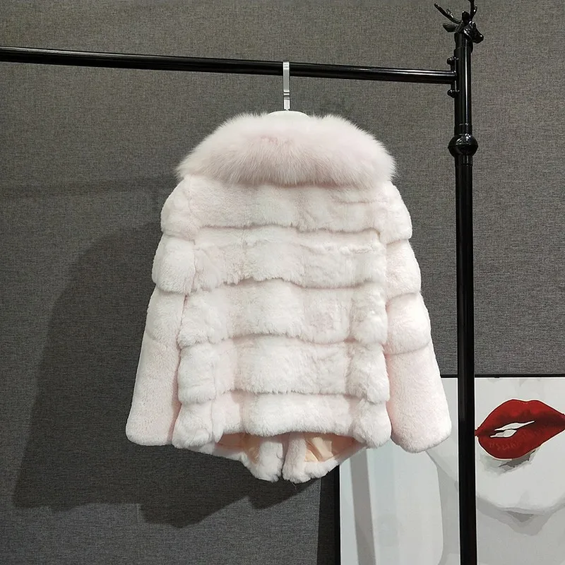 FXFURS новые зимние куртки из кроличьего меха шали женские модные меховые пальто Теплые Короткие повседневные с лисьим мехом воротники настоящие полосы