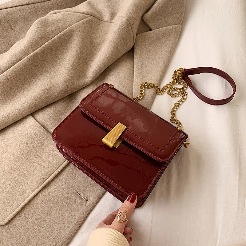 

2020 Spring New Style Women's Bag Bright Surface Solid Color Square Sling Bag Simple Patent Leather Shoulder Lock Square Bag