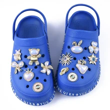 New Arrival High Quality Metal Croc Shoe Charms Bling Diamonds Pearl Clog Shoes Decorations Heart Bear Star Bracelet Accessories