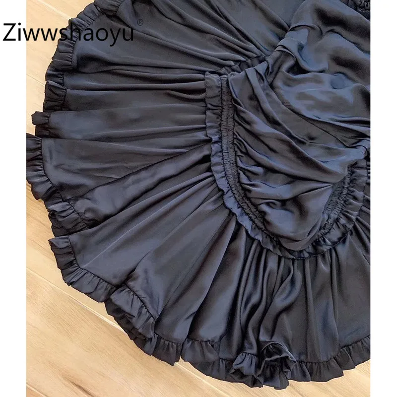 Ziwwshaoyu сезон: весна–лето Дизайнерские High-End из шелка с рюшами облегающее платье с открытыми плечами и Винтаж вечерние черное мини-платье Для женщин