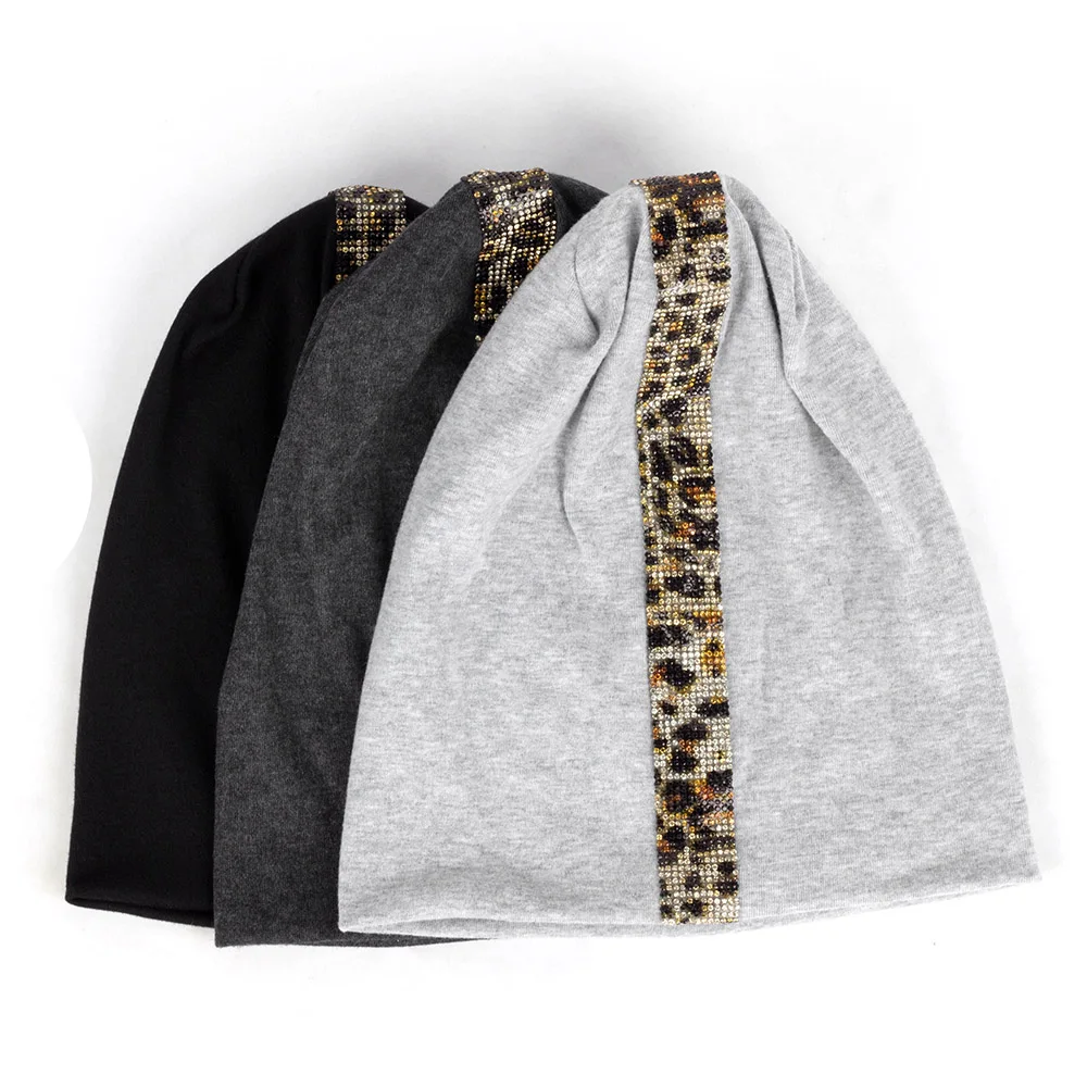 Женская Повседневная леопардовая Шапка-бини со стразами унисекс, однотонные Кепки из хлопка для девочек, мужские Весенние шапки-бини