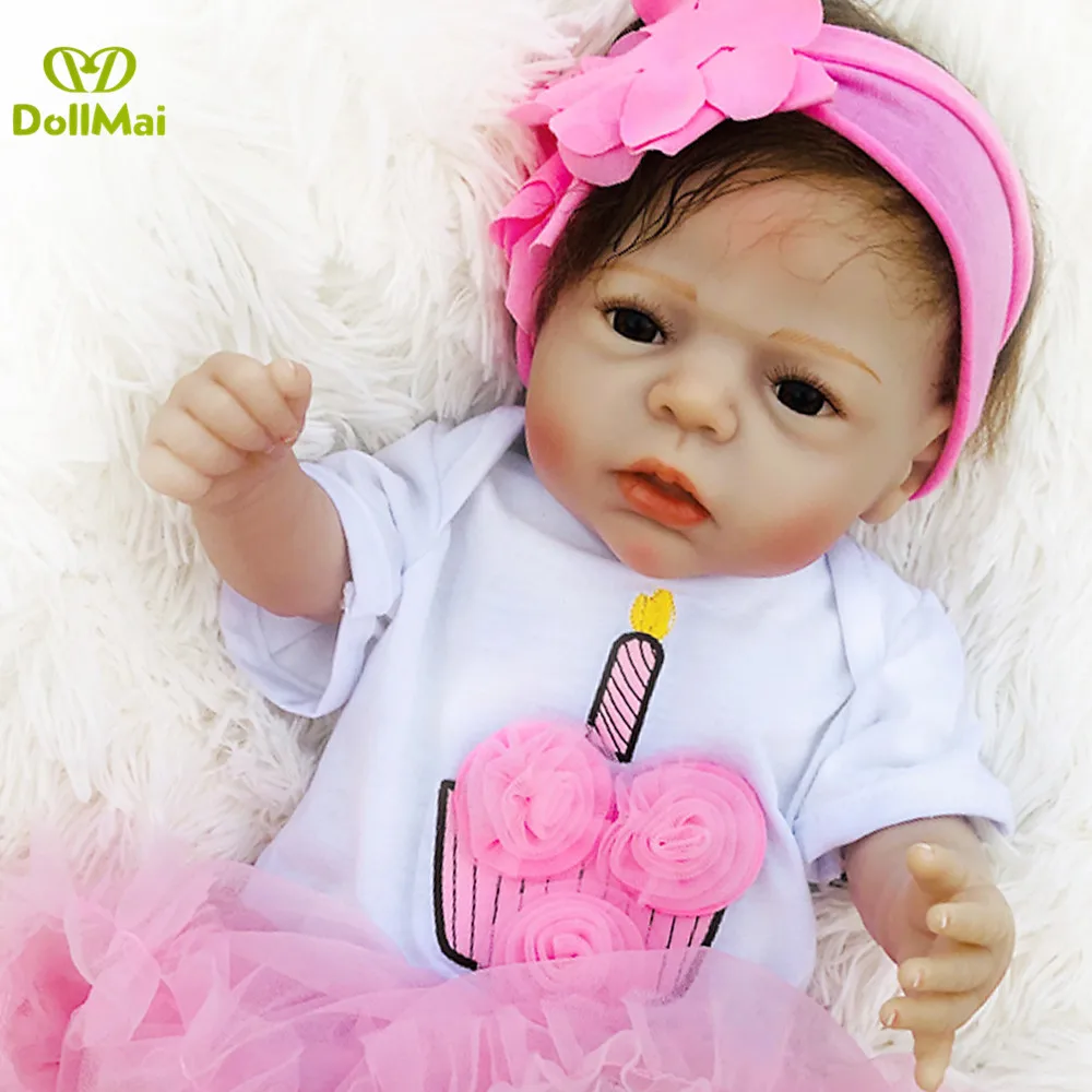 DollMai Reborn baby doll игрушки 22 дюймов bebes кукла трансфер до reborn de silicone грудь настоящая кукла "малыш" живой Boneca одежда для маленькой принцессы с кукла подарок