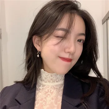 

2020 Korean Fashion Simple Temperament Pearl Earrings Female Long Style Earrings All-match