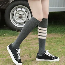 Женские уличные стильные осенне-зимние носки, женские теплые эластичные Полосатые Гольфы с забавным веселым принтом