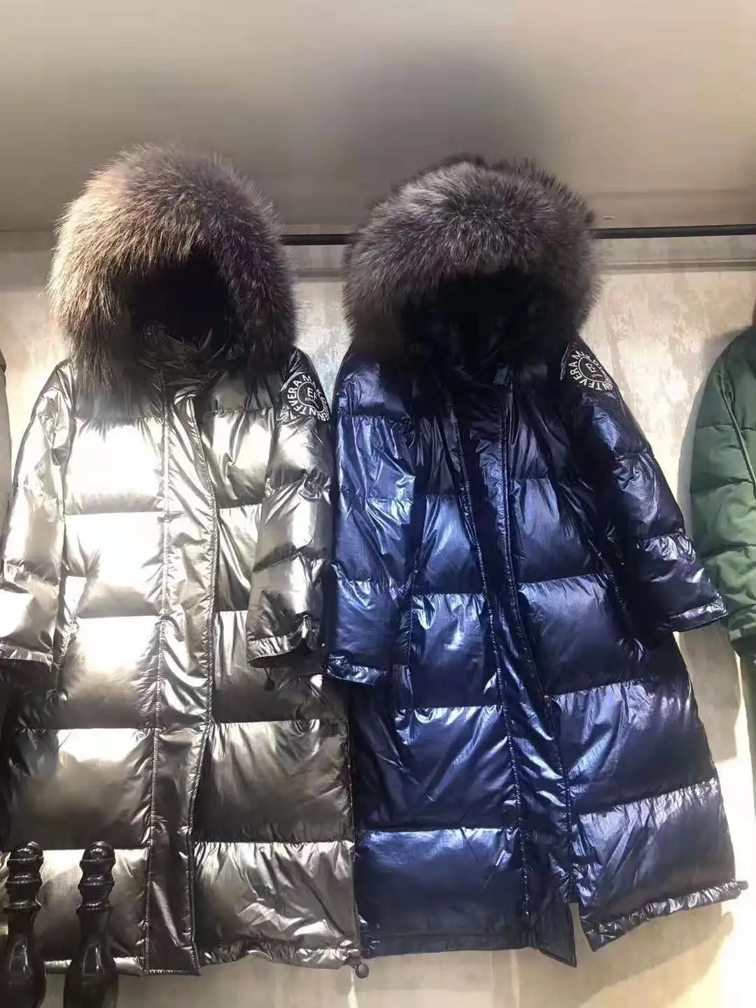 Зимний пуховик в Корейском стиле, Женская куртка средней длины, стиль, толстая яркая кожа, Повседневная мода, большой размер, Женское пальто, модное