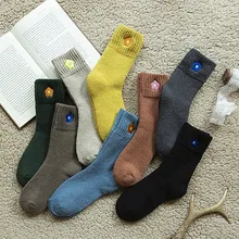 Женские носки, модные домашние мягкие носки для девочек, хлопковые носки средней длины с вышитыми цветами для сна