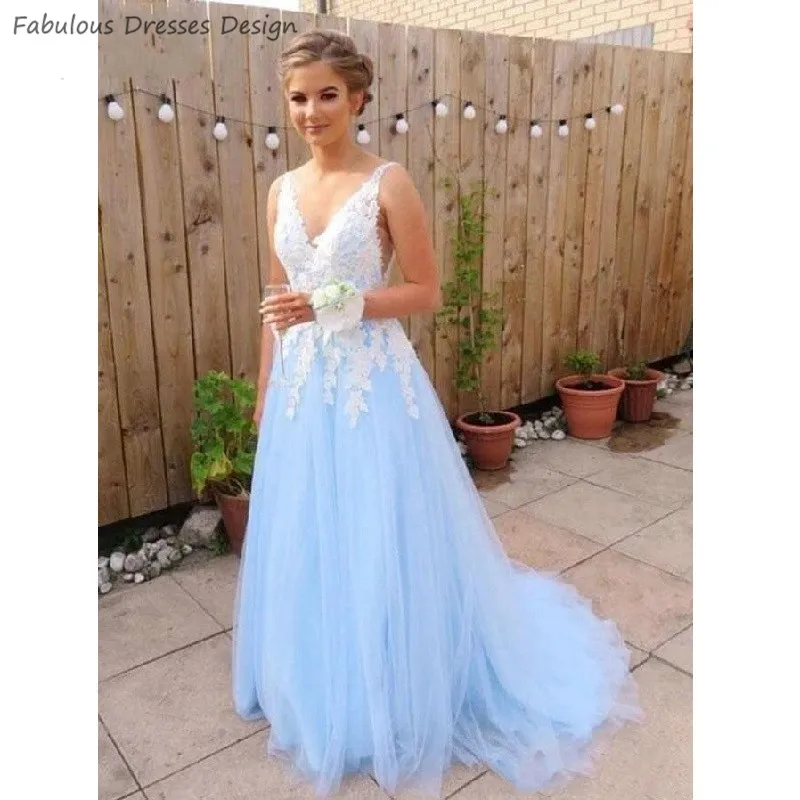 

Light Blue Tulle Long Prom Dresses 2020 V Neck Backless A Line Evening Dress Party For Women Applique Lace Vestido De Festa